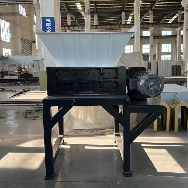 Indústria de Trituração de Placas de Circuito Impresso: Oportunidades e Desafios por Trás da Desmontagem de Lixo Eletrônico